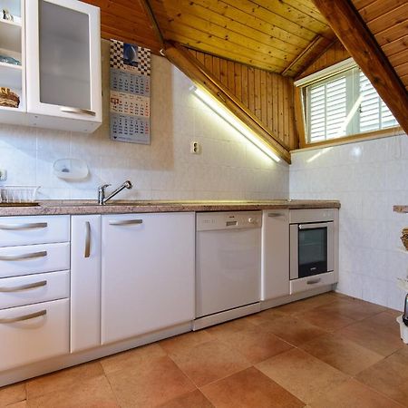 Impeccable 3-Bed Apartment In Dubrovnik Ngoại thất bức ảnh