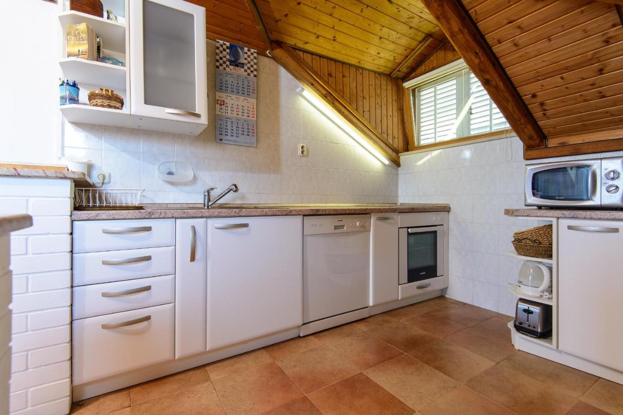 Impeccable 3-Bed Apartment In Dubrovnik Ngoại thất bức ảnh